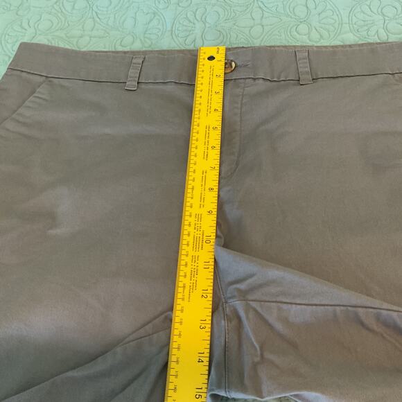 Old Navy Womens Every Day Short Mid Rise Lot of 2 Black and Grey Size 18 - Picture 14 of 16